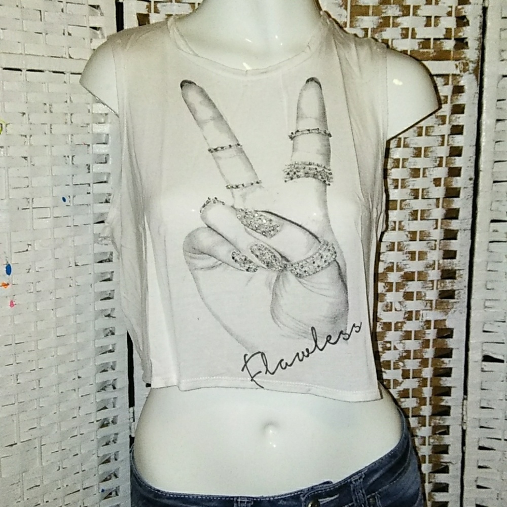 ARAN'S DEN HALF TOP MUSCLE TEE FLAWLESS